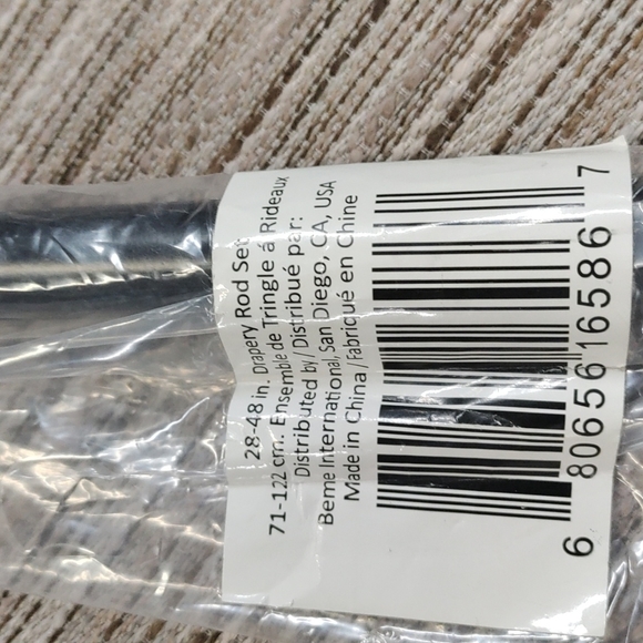 Decopolitan Montevilla Cap Curtain Rod 28"-48" - Picture 6 of 6